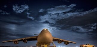 Ile leci się samolotem z Warszawy do Rzymu?