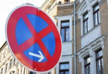 Na jakich liniach parkować we Włoszech?